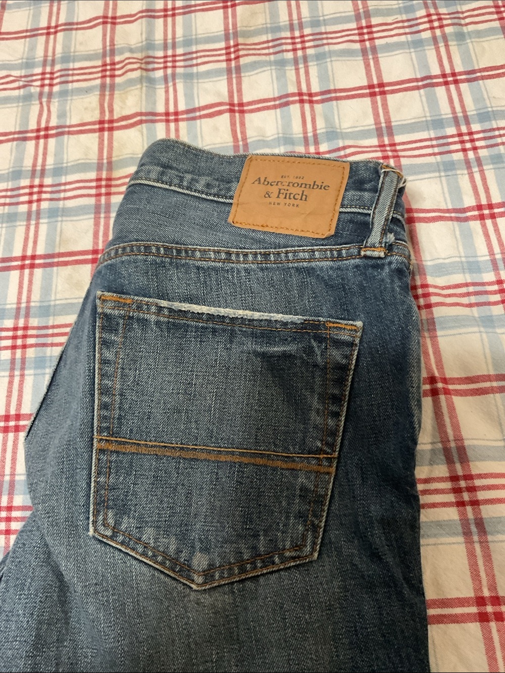 Vintage Blue Denim button fly men’s jeans by Abercrombie & fitch 33x32 - Picture 4 of 5